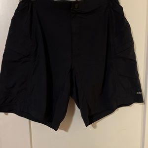 REI Shorts M